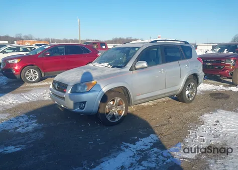 2009 Toyota Rav4 Sport V6 z USA, uszkodzony, nr VIN JTMBK32V295072038